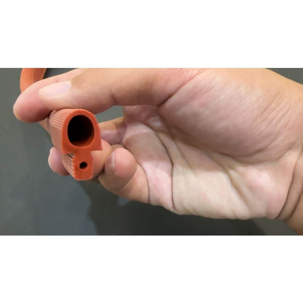 矽膠條、矽膠實心方條、矽膠實心圓條、矽膠迫緊條、矽膠U型夾條、耐熱矽膠條、耐高溫氣密條、矽膠密封條